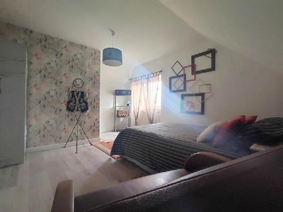 Le Clocooning Chambres D'Hotes Chez L'Habitant Billy  Exterior photo