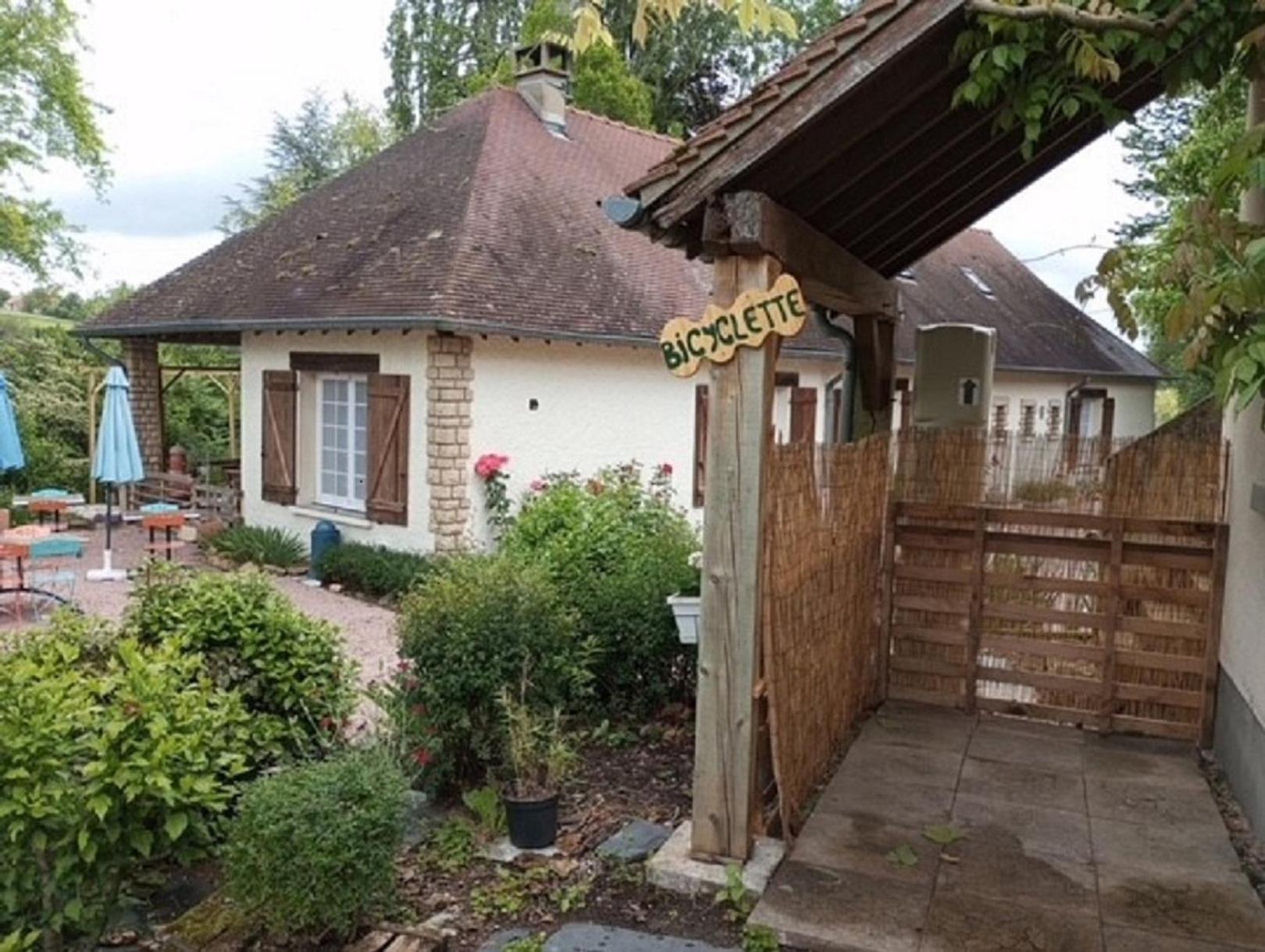Le Clocooning Chambres D'Hotes Chez L'Habitant Billy  Exterior photo